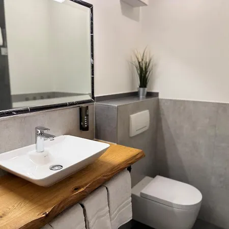 Black 13 - Design-apartment *